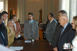 Vice-governador, Antônio Hohlfeldt, recebe em audiência governador de Vicenza e o deputado Ruy Pauletti. Autor: Paulo Dias