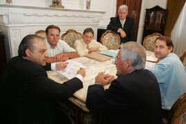 Chefe da Casa Civil, Alberto Oliveira, em audiência com o prefeito de Nova Prata, Vitor Pletsch. Autor: Itamar Aguiar