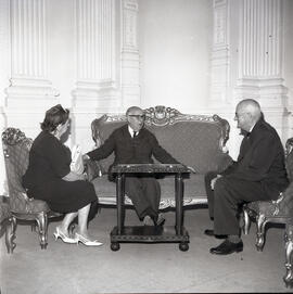 Audiência do governador Ildo Meneghetti com Walter Jobim e esposa