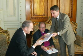 Germano Rigotto recebeu membros da Igreja Episcopal Anglicana do Brasil. Autor: Jefferson Bernardes