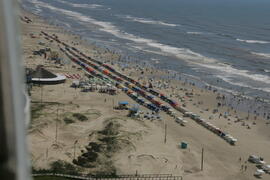 Operação da Brigada Militar sobrevoa praias do Litoral Norte para localizar materiais de pesca em locais proibidos. Autor: Itamar Aguiar