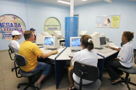 Casa On-line do Banrisul, localizada em Tramandaí, possibilita facilidades para os clientes do banco durante o verão. Autor: Itamar Aguiar