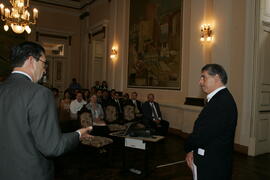 Vice-governador, Antônio Hohlfeldt, participa da entrega do projeto Fala Aí Porto Alegre ao Prefeito de Porto Alegre, José Fogaça. Autor: Ivan de Andrade