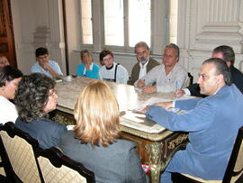 Chefe da Casa Civil, Alberto Oliveira recebe Centro dos Professores do Estado do Rio Grande do Sul (CPERS). Autor: Alfonso Abraham