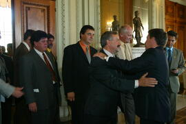 Governador Germano Rigotto em reunião com os prefeitos dos municípios de Santana da Boa Vista, Ruy Antônio de Freitas, e Pedro Osório, Moacir Otílio Alves. Autor: Ivan de Andrade