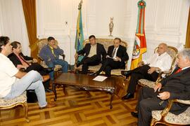 Chefe da Casa Civil, Alberto Oliveira, durante audiência com o secretário do Desenvolvimento de Taquara e com membros da Federação Gaúcha de Motociclismo. Autor: Paulo Dias