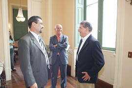 Vice-governador, Antônio Hohlfeldt, participa da entrega do projeto Fala Aí Porto Alegre ao Prefeito de Porto Alegre, José Fogaça. Autor: Ivan de Andrade