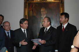 Germano Rigotto leva mensagem do Governo à Assembleia Legislativa. Autor: Paulo Dias
