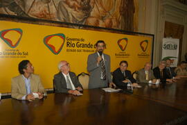 Governador em exercício, Antônio Hohlfeldt, durante o lançamento do Mapa Hidrogeológico do Rio Grande do Sul. Autor: Paulo Dias