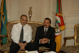 Chefe da Casa Civil, Alberto Oliveira, durante audiência com o prefeito de São José dos Ausentes, Erivelton Silva Velho. Autor: Paulo Dias