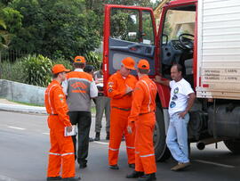 Fiscalização de cargas tóxicas irregulares. Autor: Alfonso Abraham