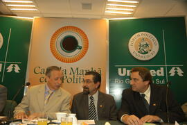 Vice-governador, Antônio Holfeldt, durante assinatura de convênio entre a secretaria do Meio Ambiente do Governo do Estado e Unimed. Autor: Paulo Dias