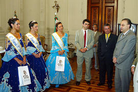 Princesas, Rainha e Prefeito visitam o Chefe da Casa Civil, Alberto Oliveira para divulgar a 9º Festa do Chimarrão. Autor: Jefferson Bernardes