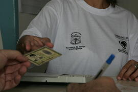 Posto de identificação do Instituto-Geral de Perícias para emissão de carteiras de identidade durante o Operação Verão. Autor: Itamar Aguiar