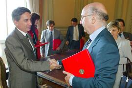 Governador Germano Rigotto em audiência com comitiva de deputados italianos da região da Emília-Romanha. Autor: Nabor Goulart