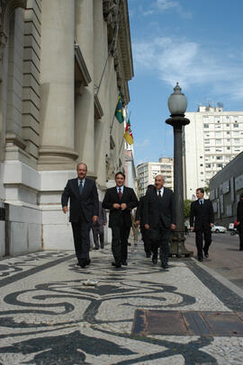 Caminhada do governador Germano Rigotto do Palácio Piratini ao Solar Palmeiro. Autor: Paulo Dias