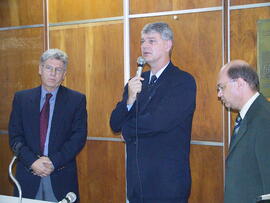 Imagem de Gabinete Germano Rigotto, dia 13/02/2003, horário 16:28. Autor: Ivan de Andrade