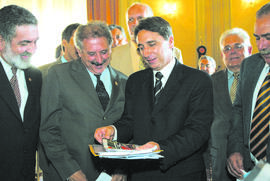 Imagem de Gabinete Germano Rigotto, dia 06/02/2003. Autor: Ivan de Andrade