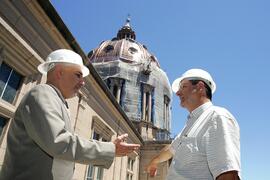 Secretário substituto da Cultura do Estado, Victor Hugo, vistoria o andamento das obras de restauração da cúpula da Catedral Metropolitana. Autor: Itamar Aguiar