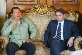 Germano Rigotto recebe o Presidente da Venezuela, Hugo Chávez. Autor: Nabor Goulart