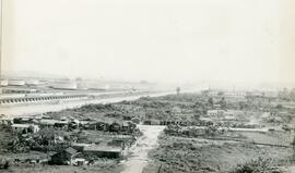 Vista panorâmica da obra da Refinaria de Duque de Caxias (REDUC) (julho de 1961) (5/5)