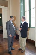 Vice-governador, Antônio Hohlfeldt, participa da entrega do projeto Fala Aí Porto Alegre ao Prefeito de Porto Alegre, José Fogaça. Autor: Ivan de Andrade