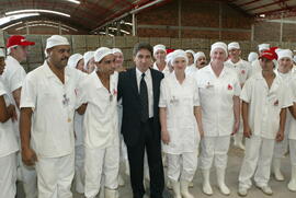 Germano Rigotto durante a inauguração da ampliação da Escola Estadual de Ensino Fundamental Felipe Camarão, em São Sebastião do Caí. Autor: Nabor Goulart
