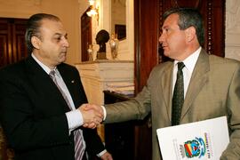 Chefe da Casa Civil, Alberto Oliveira, durante audiência com o prefeito de Bento Gonçalves, Alcindo Gabrielli. Autor: Ivan de Andrade