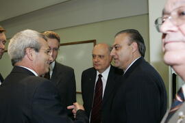 Chefe da Casa Civil, Alberto Oliveira, representa o governador durante solenidade de posse do novo presidente do Conselho Regional de Contabilidade do Estado, Rogério Rokembach. Autor: Ivan de Andrade