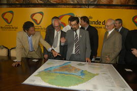 Governador em exercício, Antônio Hohlfeldt, durante o lançamento do Mapa Hidrogeológico do Rio Grande do Sul. Autor: Paulo Dias