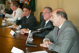Imagem de Gabinete Germano Rigotto, dia 15/01/2003, horário 14:36. Autor: Nabor Goulart