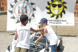 A Polícia Civil, através da Operação Estrela no Verão, realiza roteiro de atividades educativas para crianças no Litoral Norte. Autor: Itamar Aguiar