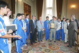 Germano Rigotto recebe homenagem da direção e atletas de futsal do Esporte Clube Cruzeiro. Autor: Itamar Aguair