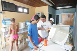Programa Internet na Praia, desenvolvido pela Secretaria da Ciência e Tecnologia em parceria com a Procergs, oferece aos veranistas e moradores do Litoral Norte gaúcho acesso à internet. Autor: Itamar Aguiar