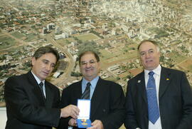 Governador Germano Rigotto, dia 14/04/2003, horário 14:46. Autor: Nabor Goulart