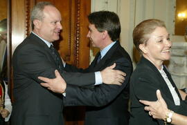 Imagem de Gabinete Germano Rigotto, dia 02/04/2003, horário 20:29. Autor: Nabor Goulart
