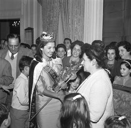 Miss Brasil Ieda Maria Vargas é recepcionada pelo governador Ildo Meneghetti e a primeira-dama Judith