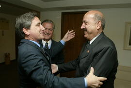 Governador Germano Rigotto durante a solenidade de abertura do Fórum de Obras do Extremo Sul. Autor: Nabor Goulart