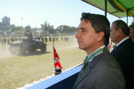 Governador Germano Rigotto recebe a medalha de Ordem do Mérito Militar, no grau Grande Oficial. Autor: Jefferson Bernardes