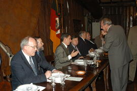 Governador Germano Rigotto em audiência com chefe de governo do Estado Alemão de Baden-Württemberg, o primeiro-ministro Erwin Teufel. Autor: Paulo Dias