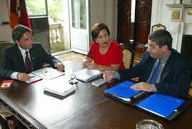 Germano Rigotto em reunião com a presidente da Agência Estadual de Regulação dos Serviços Públicos Delegados do Rio Grande do Sul (AGERGS). Autor: Nabor Goulart
