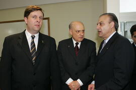 Chefe da Casa Civil, Alberto Oliveira, representa o governador durante solenidade de posse do novo presidente do Conselho Regional de Contabilidade do Estado, Rogério Rokembach. Autor: Ivan de Andrade