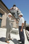 Secretário substituto da Cultura do Estado, Victor Hugo, vistoria o andamento das obras de restauração da cúpula da Catedral Metropolitana. Autor: Itamar Aguiar