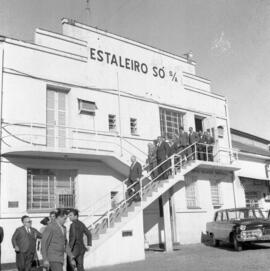 Visita do ministro dos transportes Mário Andreazza ao Estaleiro Só