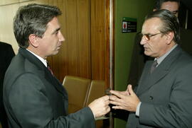 Imagem de Gabinete Germano Rigotto, dia 26/03/2003, horário 12:12-2. Autor: Nabor Goulart