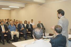 Vice-governador Antônio Hohlfeldt em reunião com o conselho de representantes do CONSINOS, prefeitos, vereadores, instituições patronais, instituições de trabalhadores e instituições de Ensino. Autor: Ivan de Andrade