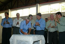 Imagem de Gabinete Germano Rigotto, dia 28/01/2003, horário 15:33. Autor: Nabor Goulart