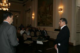 Vice-governador, Antônio Hohlfeldt, participa da entrega do projeto Fala Aí Porto Alegre ao Prefeito de Porto Alegre, José Fogaça. Autor: Ivan de Andrade
