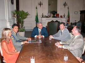 O chefe da Casa Militar, Paulo Roberto, em encontro com o prefeito de Farroupilha, Bolivar Antonio Pasqual. Autor: Alfonso Abraham