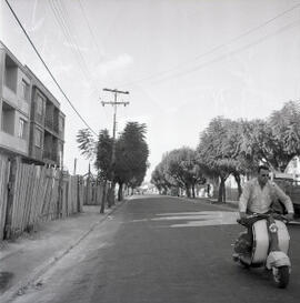 Rua Vicente da Fontoura, entre Avenida Bento Gonçalves e Rua Santana